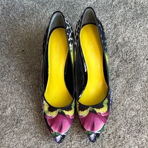 NWOT-Nine West Floral and animal print Pumps